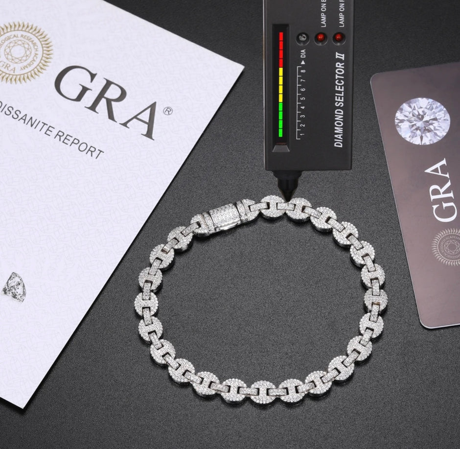 “G Link" Moissanite Bracelet