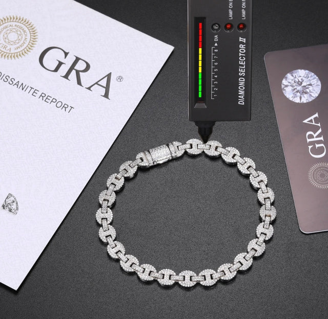 “G Link" Moissanite Bracelet
