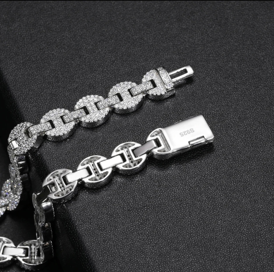 “G Link" Moissanite Bracelet