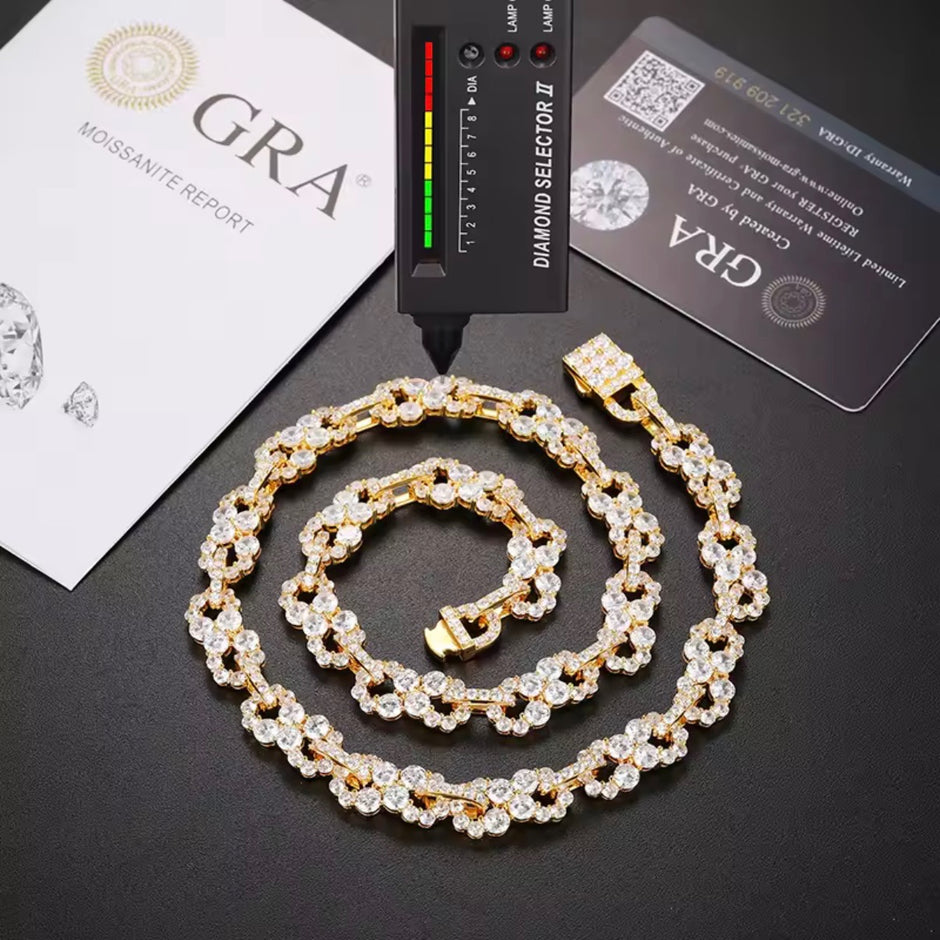 "Infinite" Moissanite Link