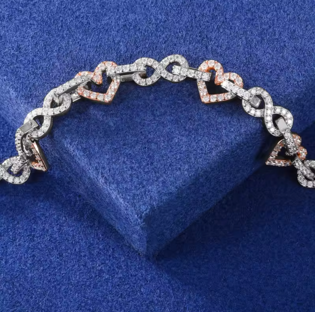 "Heart" Link Moissanite Bracelet